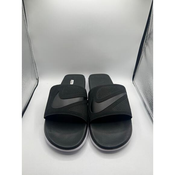 Sandals_&_Flip_Flops